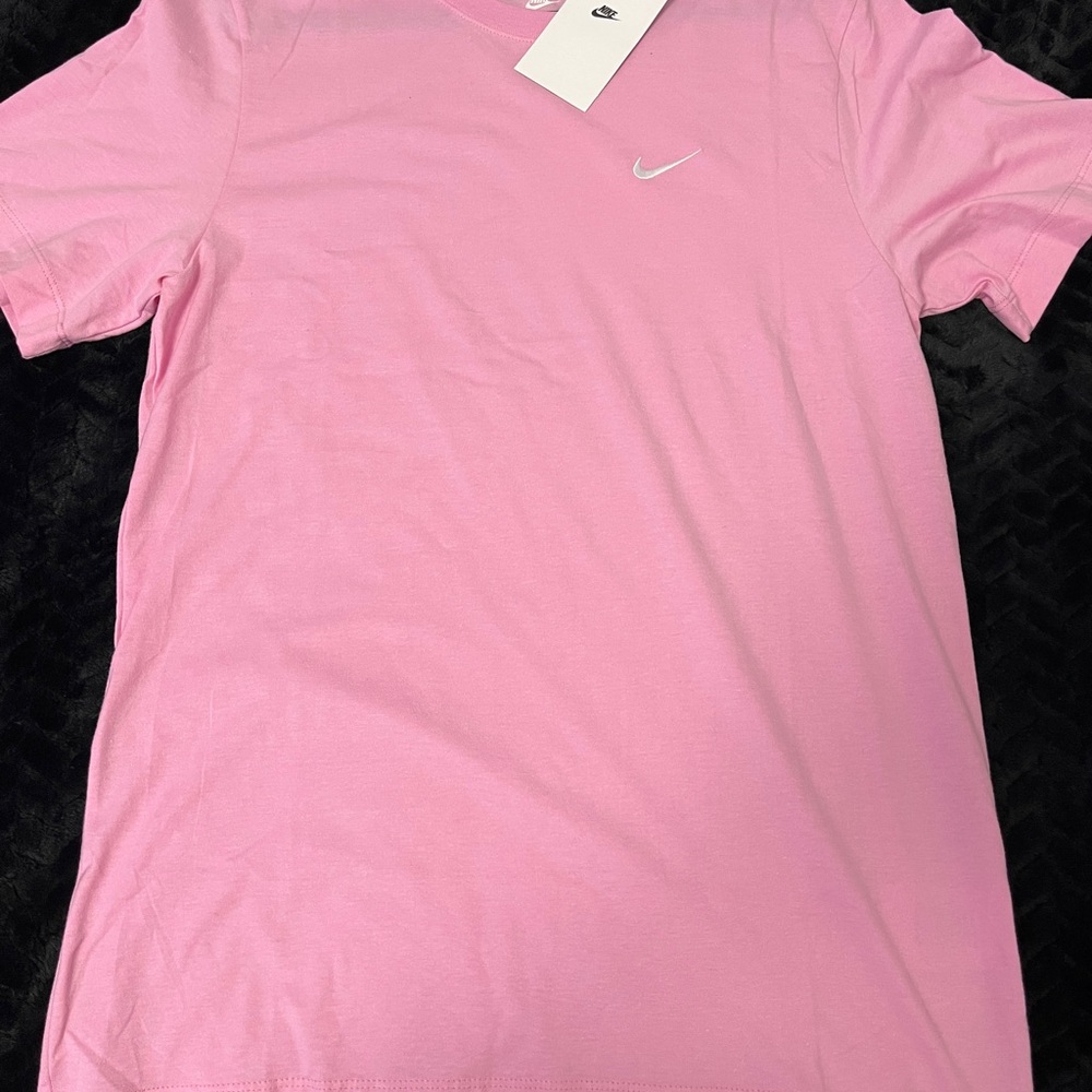 Nike Pink Short Sleeve Tee for Effortless Style